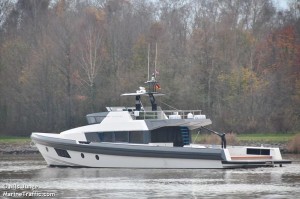yacht picture